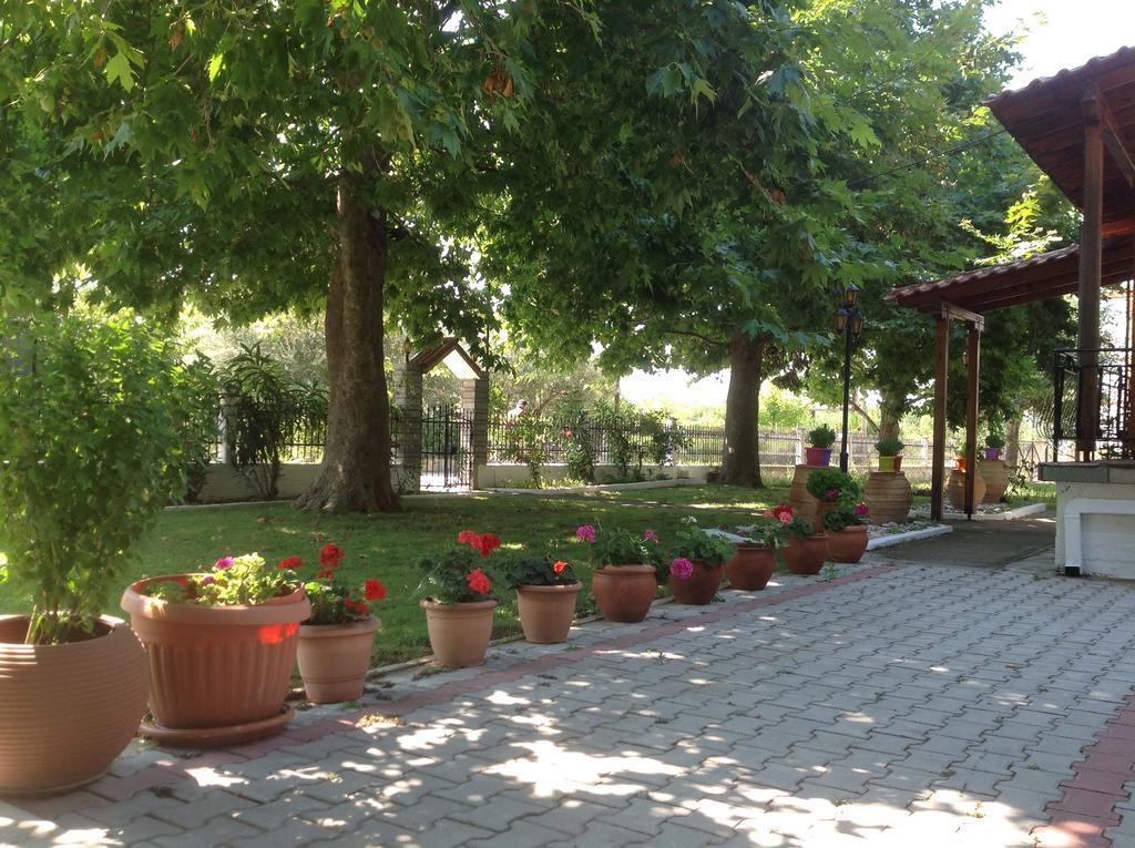 Villa Maria Ofrínion エクステリア 写真